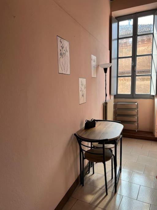 Minimal Studio Con Travi A Vista Piacenza Exterior foto